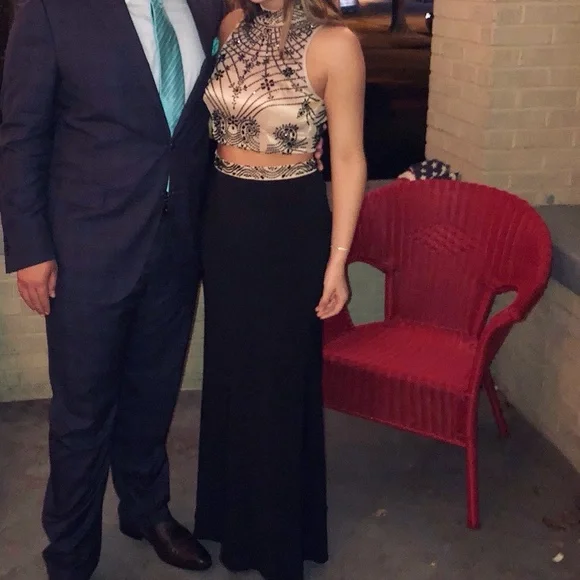 Deco-Beaded Two-Piece Dress Halter top - Picture 4 of 11